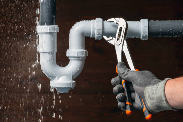 Professional Plumbing technician working in Mc Roberts, KY